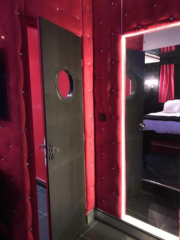 Le Cabaret Vip Spa Lyon Exteriér fotografie