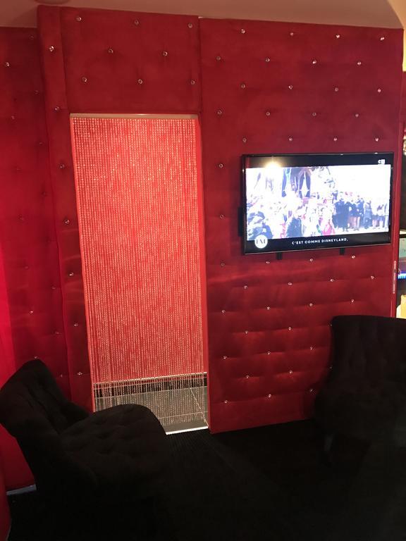 Le Cabaret Vip Spa Lyon Exteriér fotografie